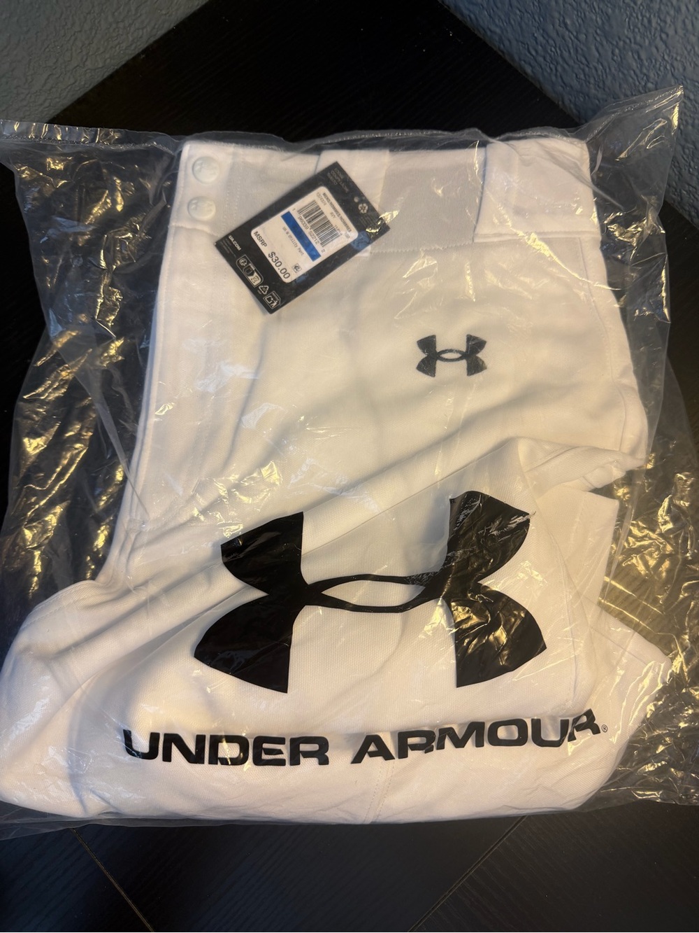 Under Armour Men’s Baseball pants- Tapered Fit - White